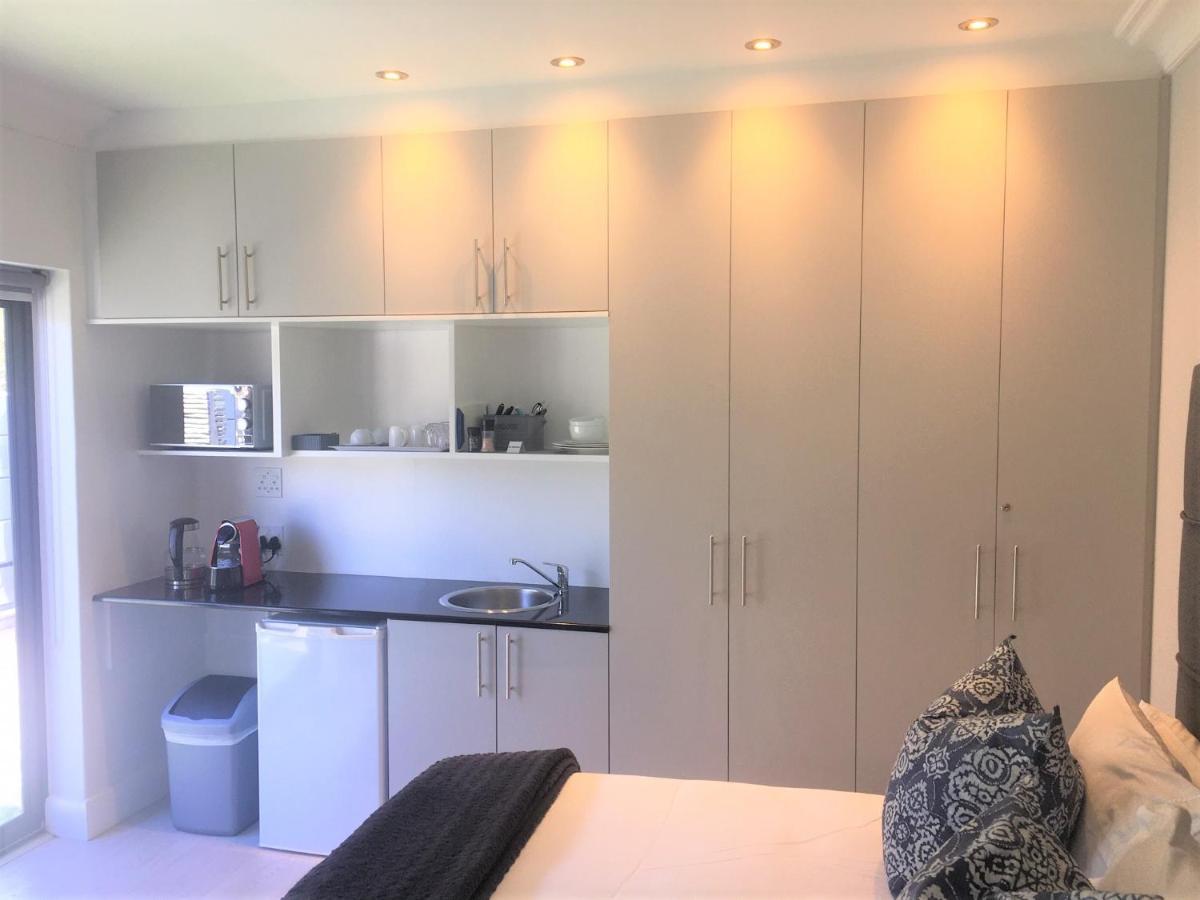 Ocean Breeze Sunset Beach - เคปทาวน์ ภายนอก รูปภาพ