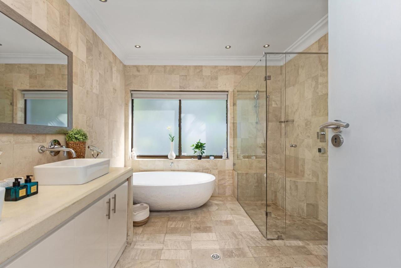 Ocean Breeze Sunset Beach - เคปทาวน์ ภายนอก รูปภาพ