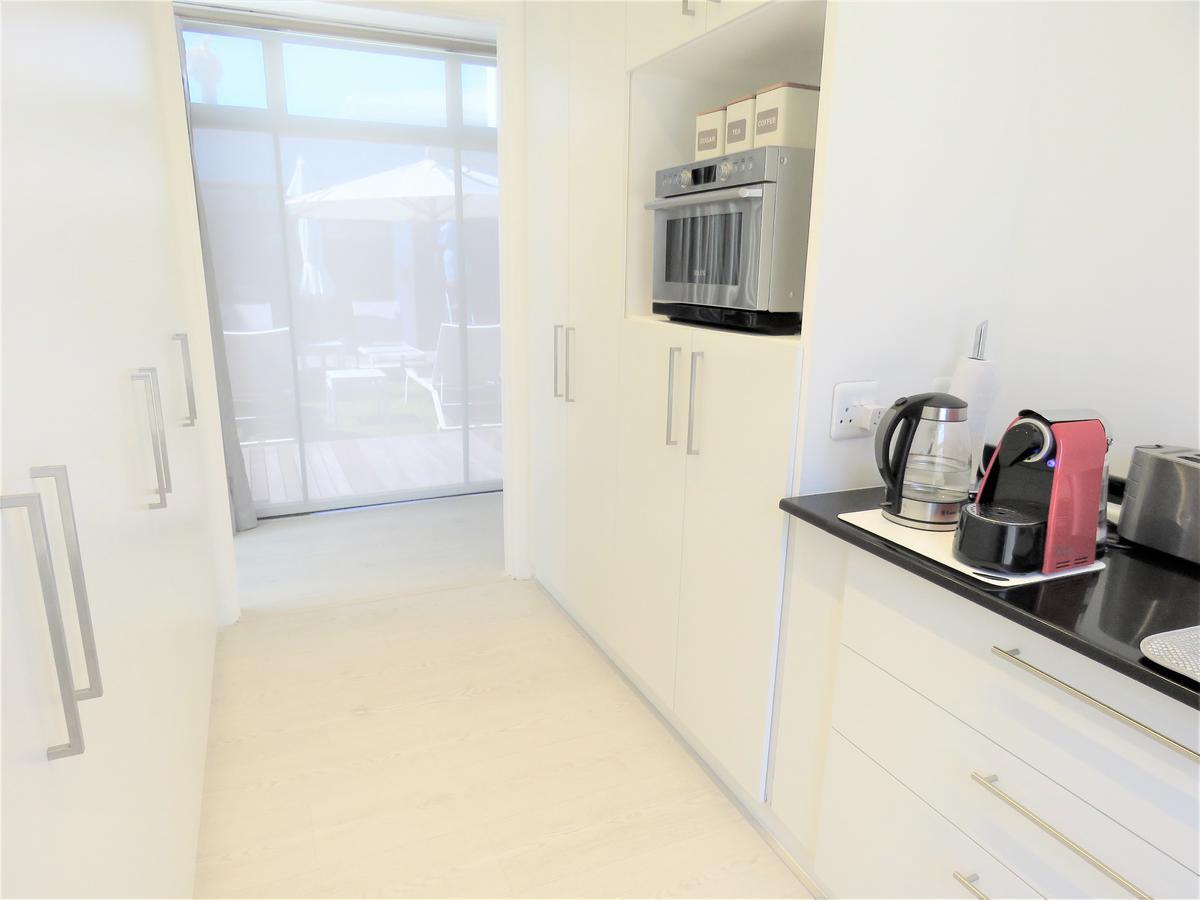 Ocean Breeze Sunset Beach - เคปทาวน์ ภายนอก รูปภาพ