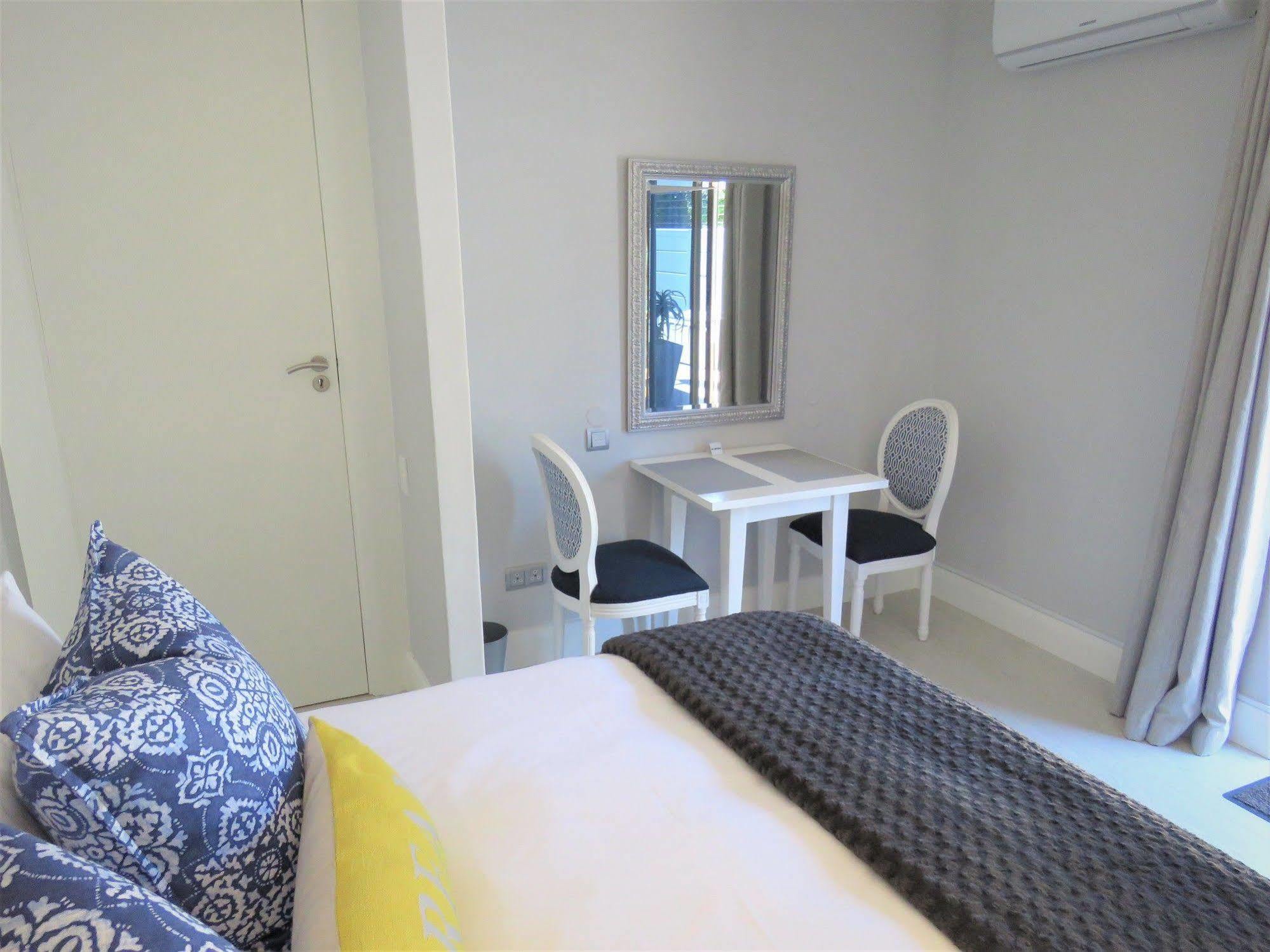 Ocean Breeze Sunset Beach - เคปทาวน์ ภายนอก รูปภาพ