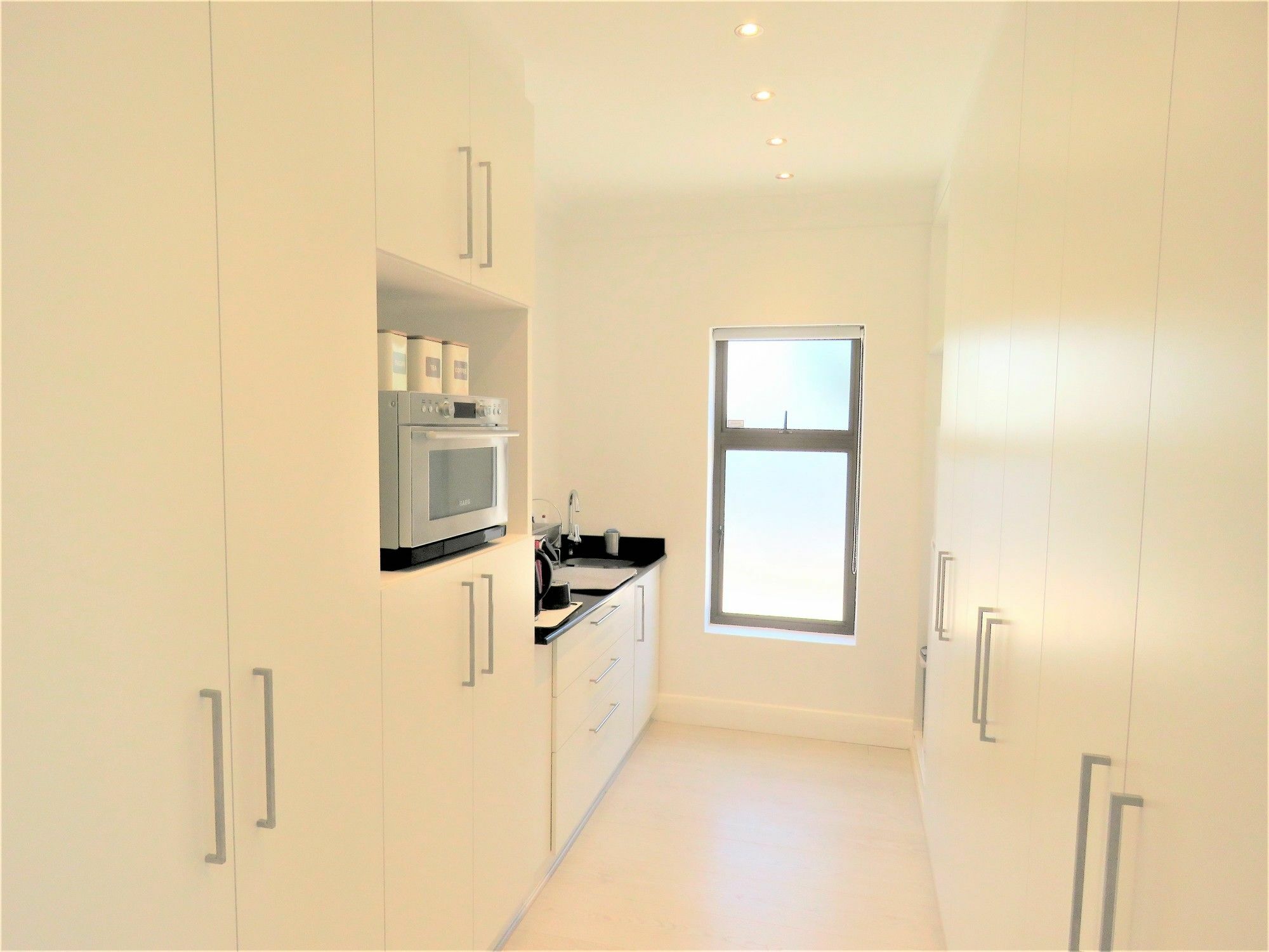 Ocean Breeze Sunset Beach - เคปทาวน์ ภายนอก รูปภาพ